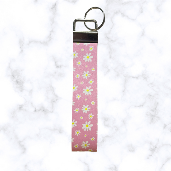 Daisy Wristlet