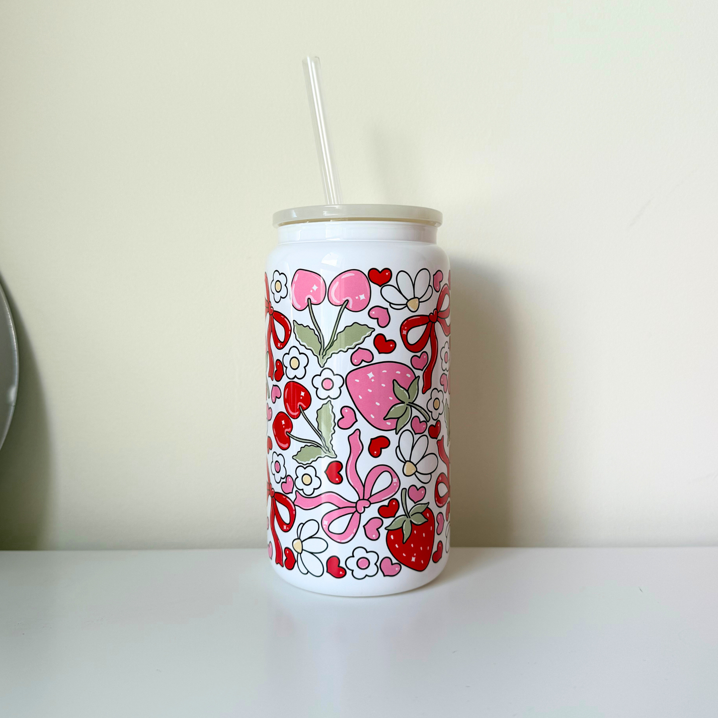 Romance Strawberry Coquette Glass Can
